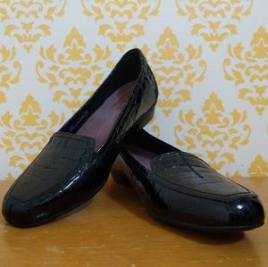 Clark Artisan Timeless Loafer size 7.5